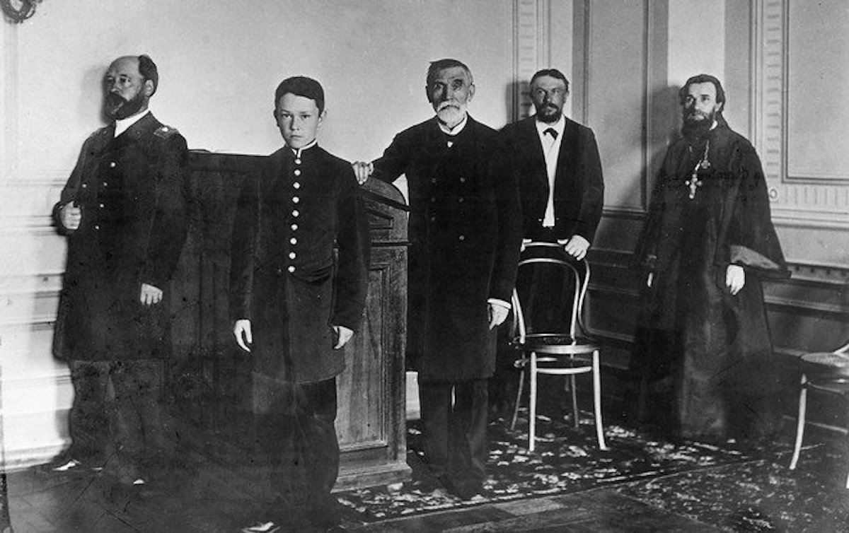 В центре Никола Терещенко