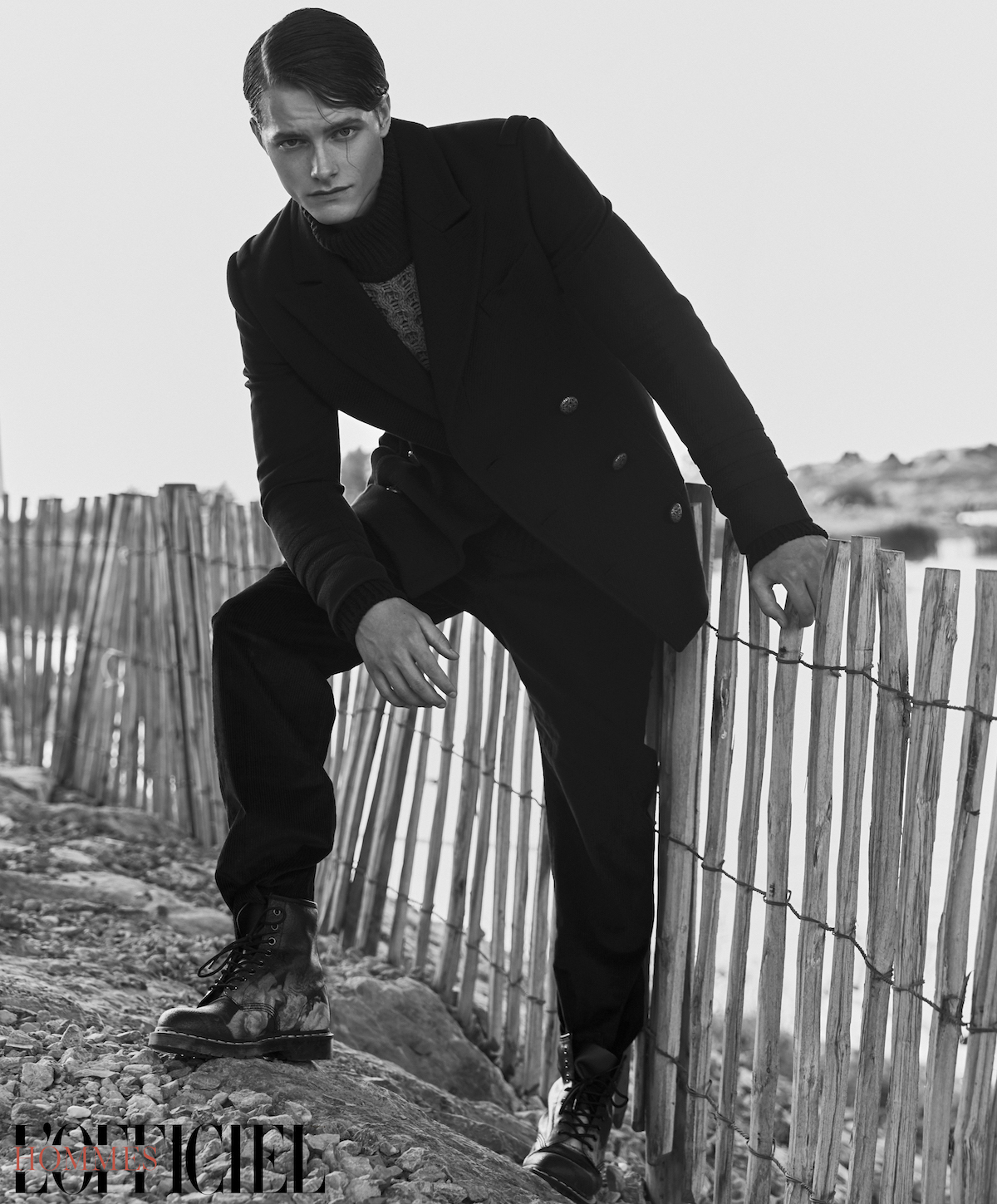 На Давиде: куртка, French Deal; пулловер, Dirk Bikkembergs; брюки, Ermenegildo Zegna