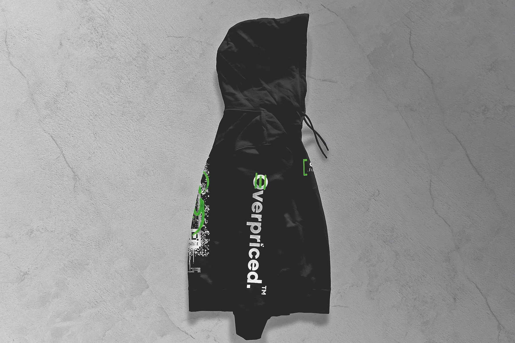  NFT-худи бренда Overpriced