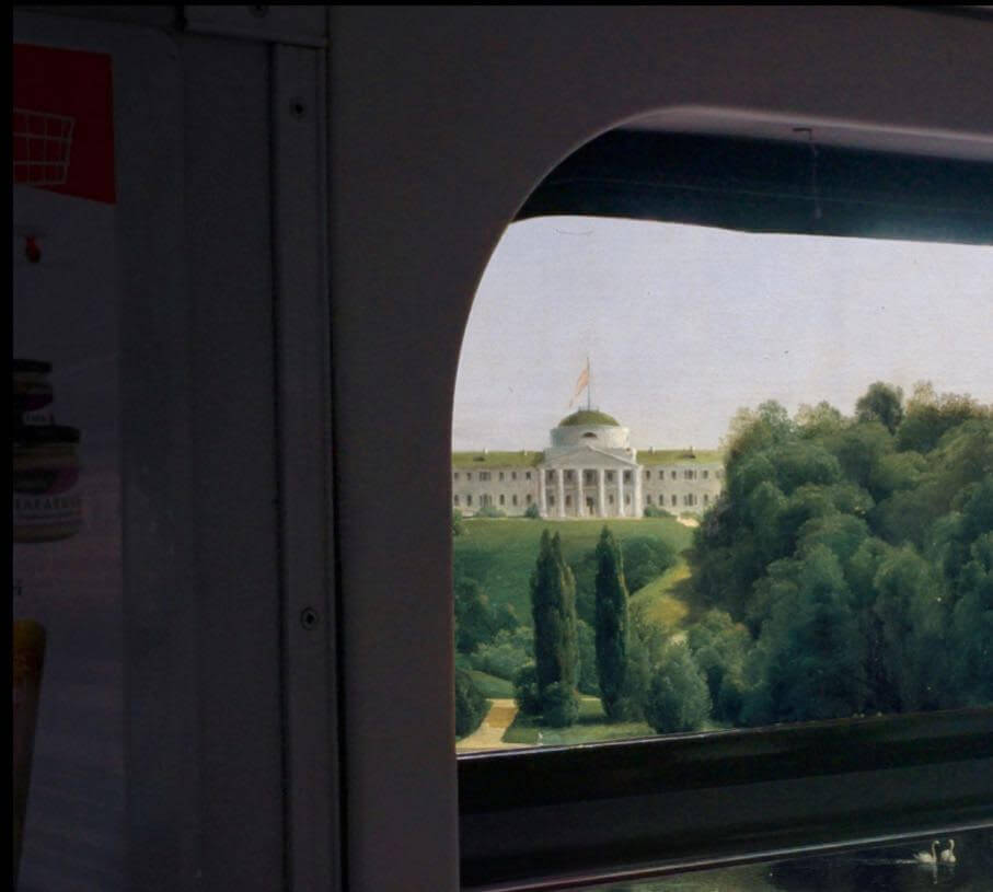 В коллаже использован фрагмент работы Василия Штернберга (Усадьба Г. С. Тарновского в Качановке, 1837)