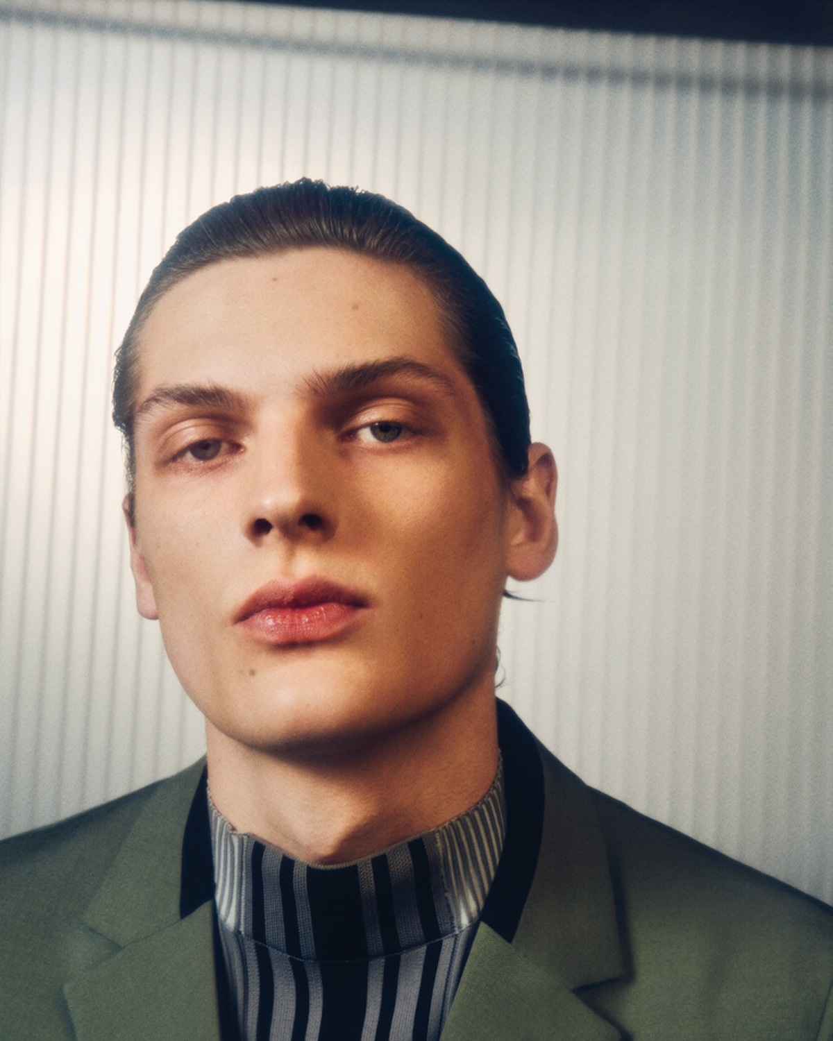Водолазка и пиджак: все PRADA