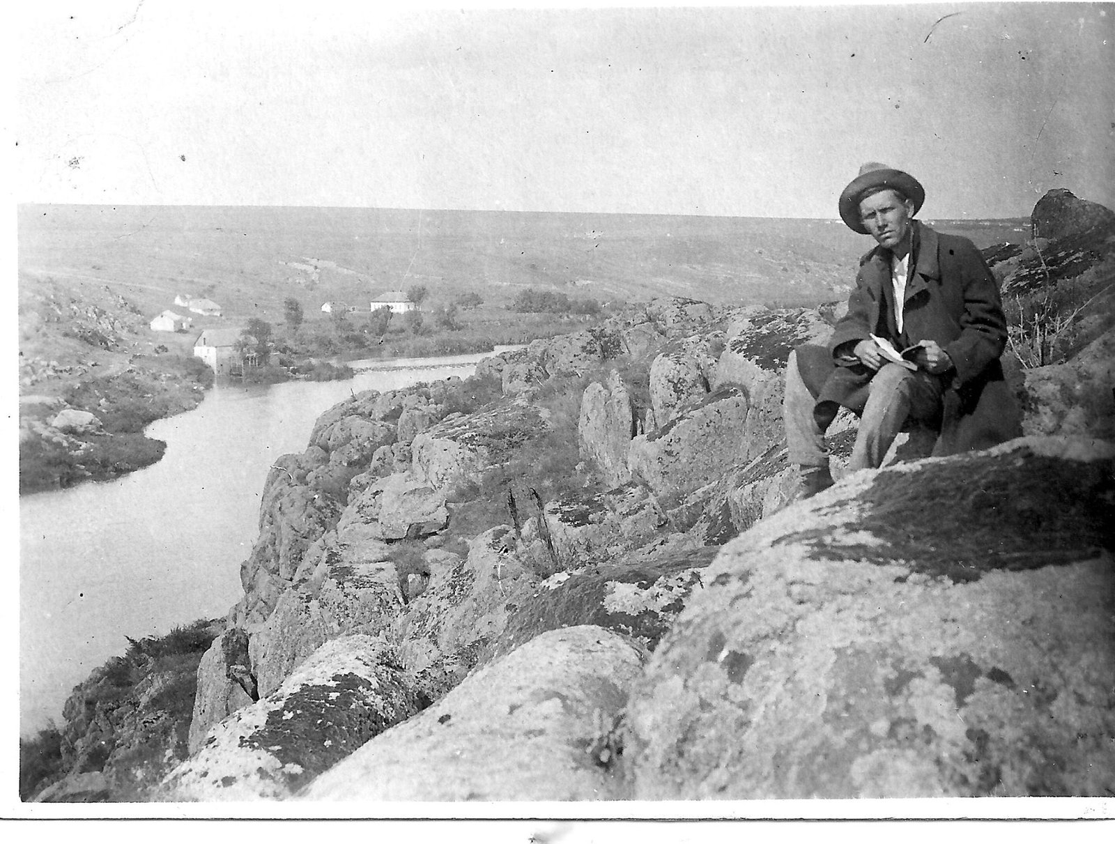 Теодосій Мовчанівський у Бузькій археологічній експедиції 1930 року