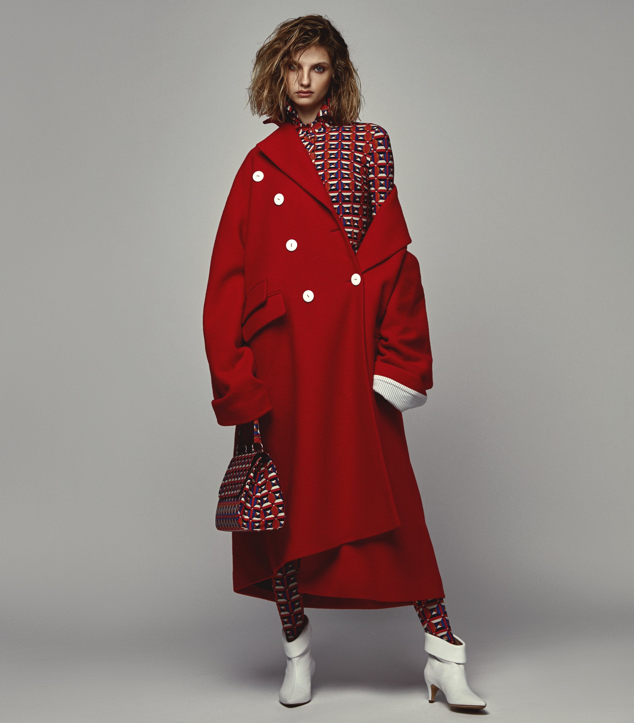 Комбинезон, сумка GUDU, пальто Chakshyn, ботильоны Bevza