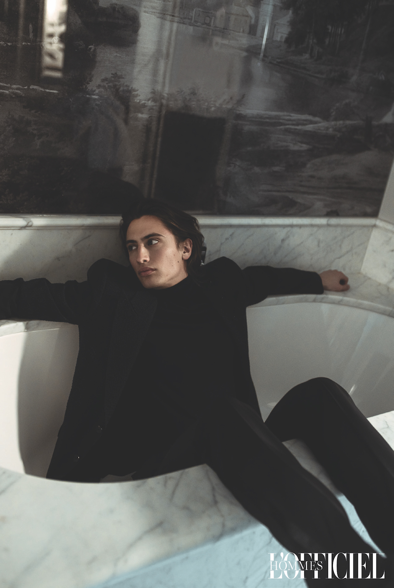 Водолазка, пиджак и брюки — Givenchy 