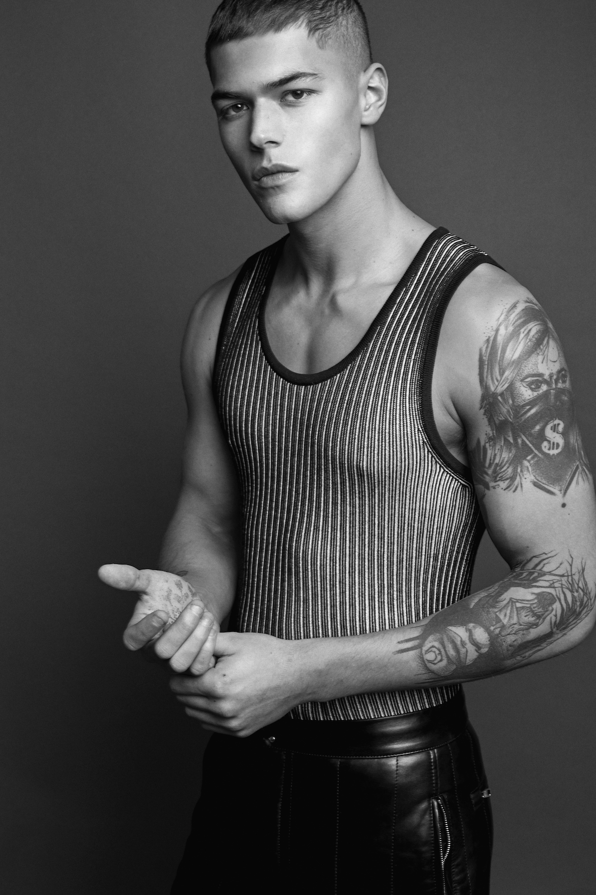 МАЙКА, БРЮКИ, ALEXANDER MCQUEEN