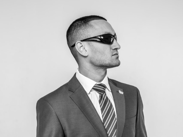  Дарковый вайб: Слушаем плейлист Юрия Бардаша, составленный к Black!Factory