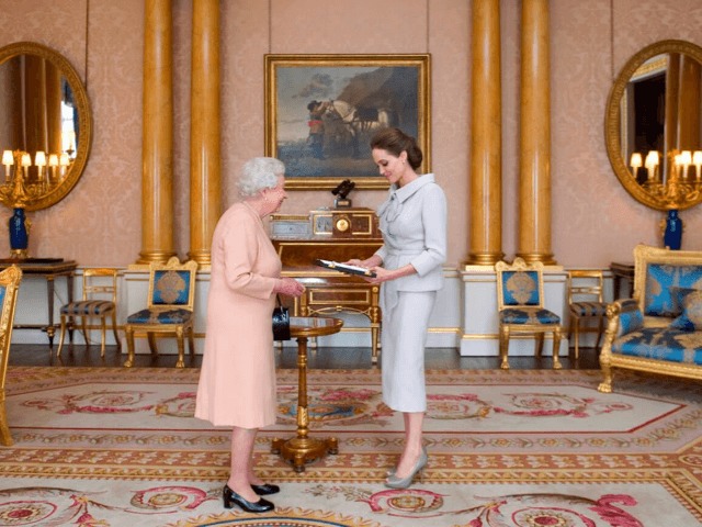 Что внутри: Главная комната Букингемского дворца