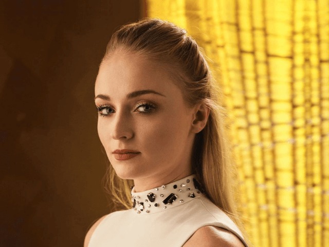 Софи Тернер высмеяла рекламу инфлюенсеров в инстаграме