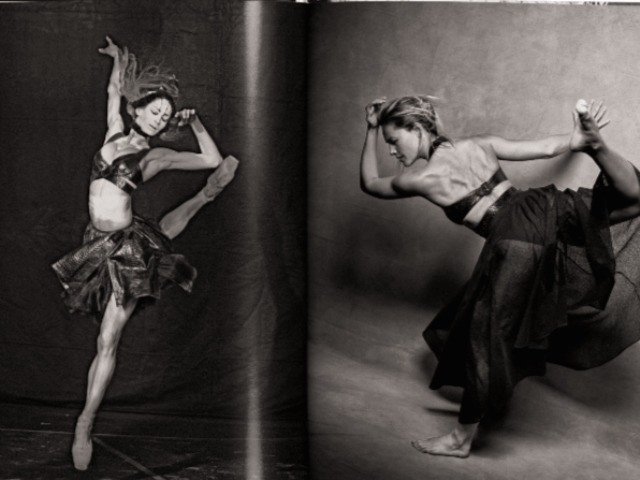 Что внутри: Фотоальбом совместного творчества Питера Линдберга и Аззедина Алайи 