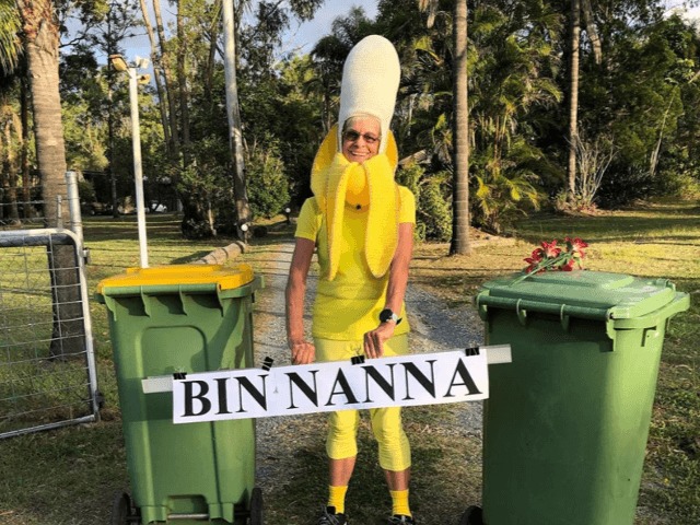 Фото в костюме возле бака: Австралийцы запустили в сети новый флешмоб 