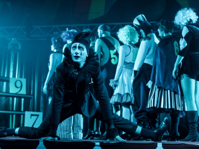 В Киеве покажут спектакль-антиутопию по пьесе Олега Сенцова