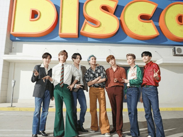 Смотрите: Клип корейской группы BTS, который набрал 101,1 млн просмотров на YouTube