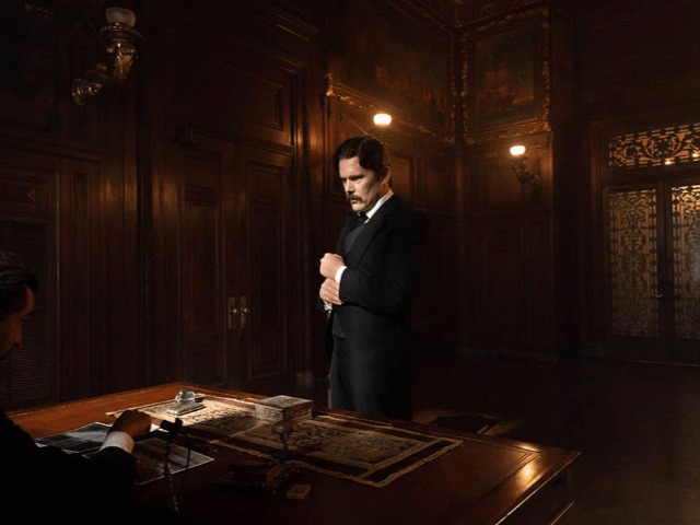 Смотрите: Итан Хоук в трейлере байопика "Тесла"