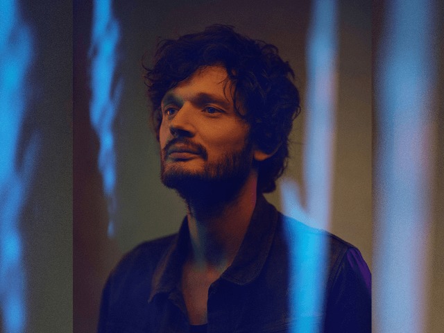 7 музыкантов и новая театральная программа: В Киеве снова выступит Apparat