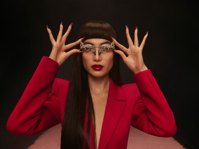 Красный латекс и змеиный принт в коллекции Бейонсе ко Дню святого Валентина