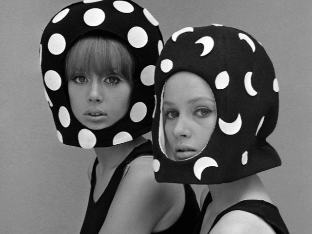 Главный авангардист европейской моды: 7 изобретений Пьера Кардена