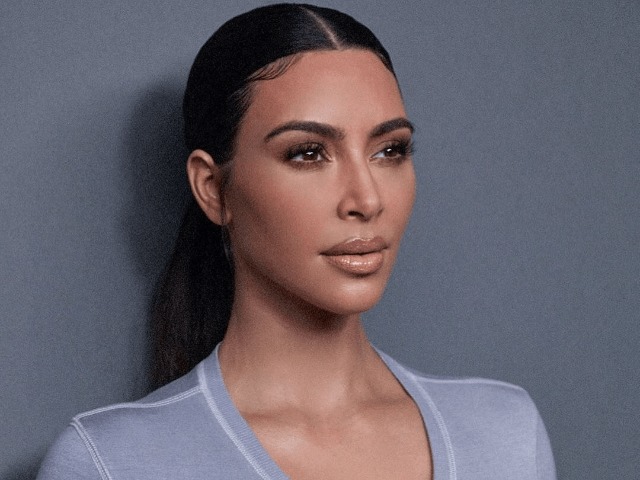 День тишины: Ким Кардашьян "заморозила" свои страницы в соцсетях