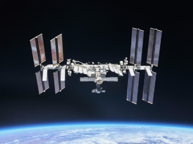 Подводное кладбище: NASA хотят потопить Международную космическую станцию в Тихом океане 