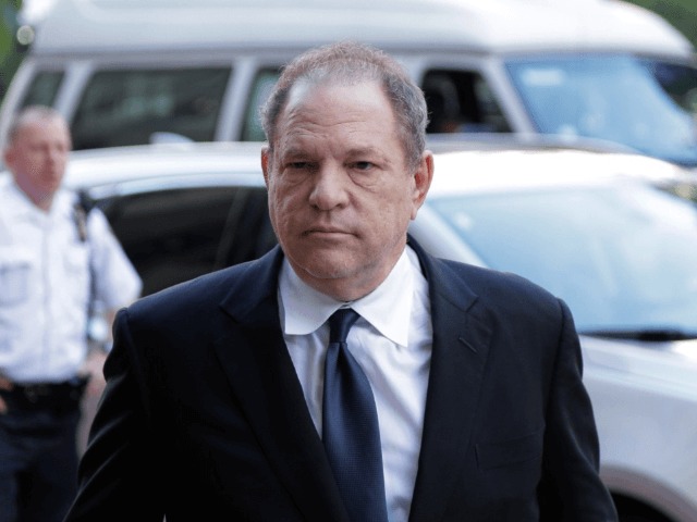 Харви Вайнштейна оправдали по делу об изнасиловании в отеле Беверли-Хиллз. Еще 10 обвинений остаются в силе