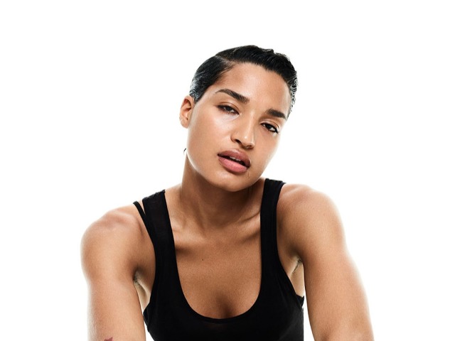 Звезда сериала "Поза" Индия Мур стала амбассадором YSL Beauty