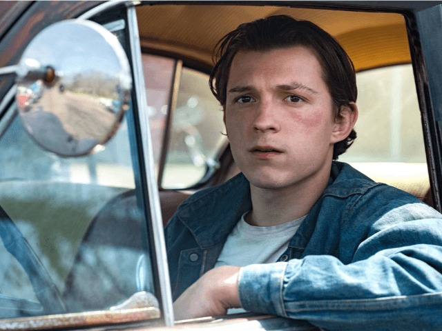 Том Холланд противостоит Роберту Паттинсону в трейлере фильма "Дьявол навсегда"