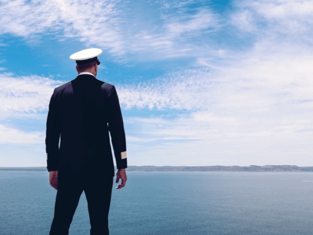 Welcome Off board: как сотрудники круизных лайнеров оказались в заточении в «отелях на воде» 