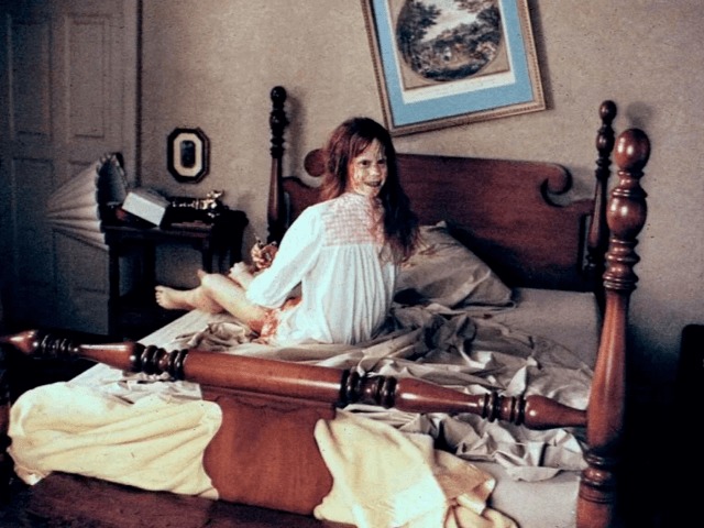 Остаться дома в Хеллоуин: 13 фильмов ужасов для веселой ночи