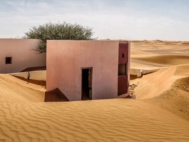 Новое туристическое направление: Город-призрак Аль-Мадам в окрестностях Дубая