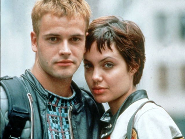 Анджелина Джоли сходила на свидание с бывшим супругом Джонни Ли Миллером