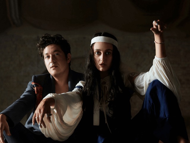 Відомі українки знялись в кліпі Pianoбой та Alina Pash на пісню “Перша леді”