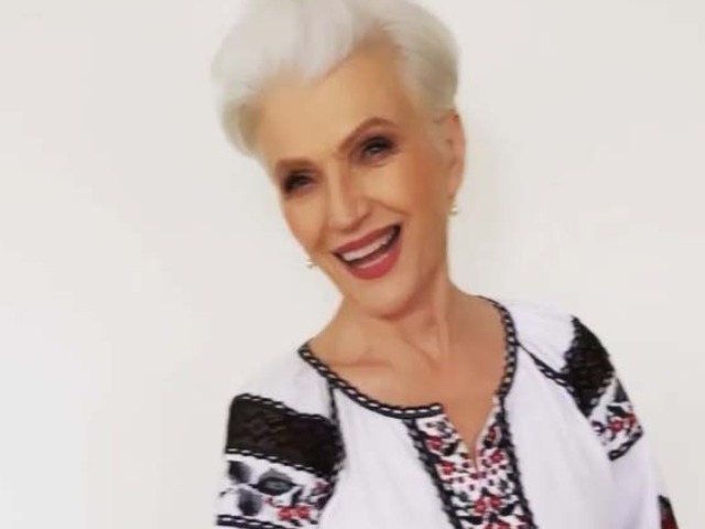 Образ дня: Мей Маск примірила сукню-вишиванку українського бренду