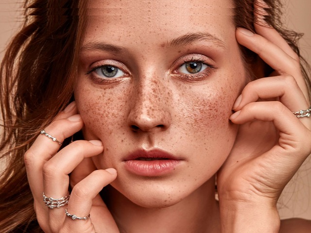 Из открытого космоса: Бренд Patisserie Jewelry представил новую коллекцию украшений 