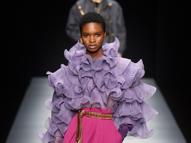 19 романтичных блуз на осень 