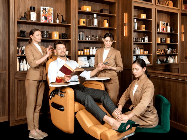 Салон красоты для мужчин CABINET Barbiere открыл двери на Софийской площади