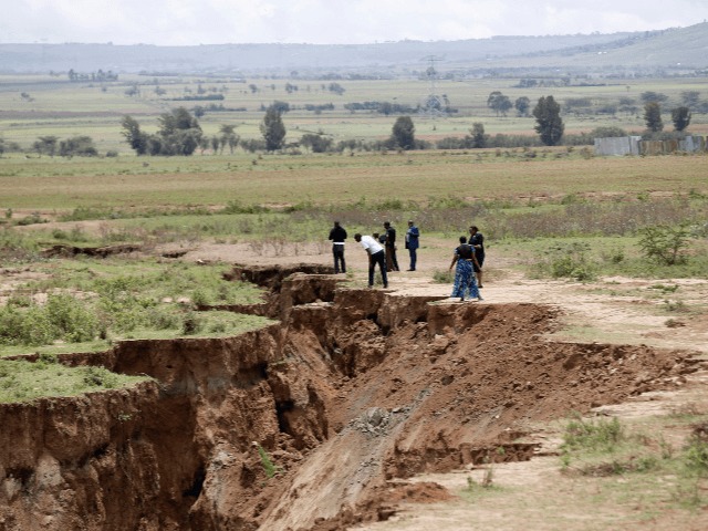 Исследование: Африка распадется на 2 части. Между ними появится новый океан