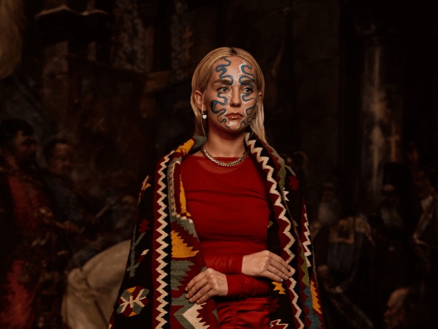 Премьера: Roxolana выпустила хип-хоп-дуэт с Ниной Матвиенко на стихи Ивана Франко 