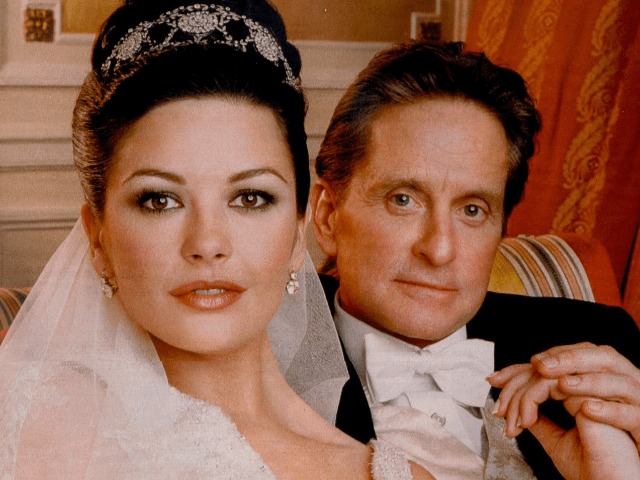 Майкл Дуглас рассказал историю знакомства с Кэтрин Зетой-Джонс