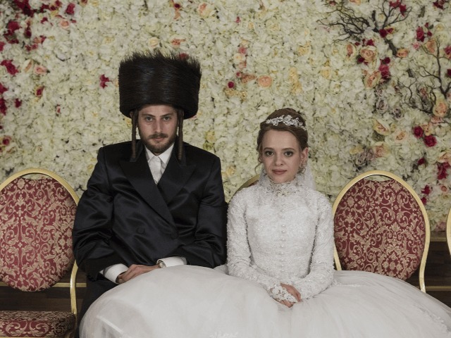 Что посмотреть вечером: Сериал "Неортодоксальная" на Netflix