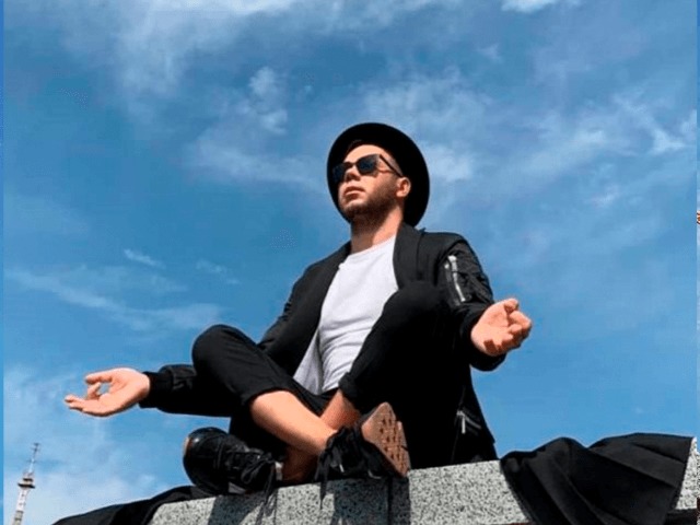 Смотрите: Трейлер первого документального фильма о дизайнере Андре Тане