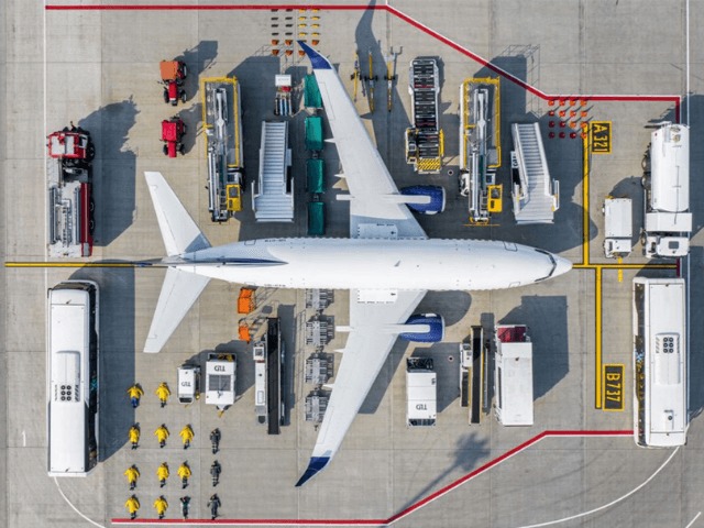 Аэропорт "Киев" принял участие во флешмобе Tetris Challenge 