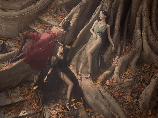 Итальянский фольклор и пейзажи Пульи  в круизной кампании Dior 