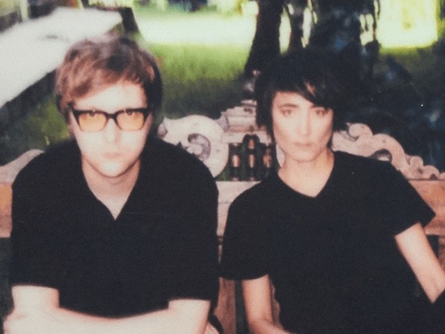 Земфира выпустила новый мини-альбом "Ах!". В нем всего 4 трека