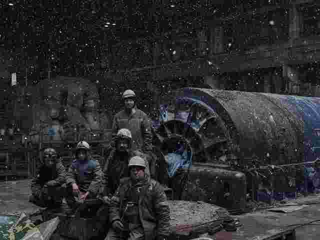 До світла: у київській книгарні відкриється фотовиставка про людей, які повертають світло