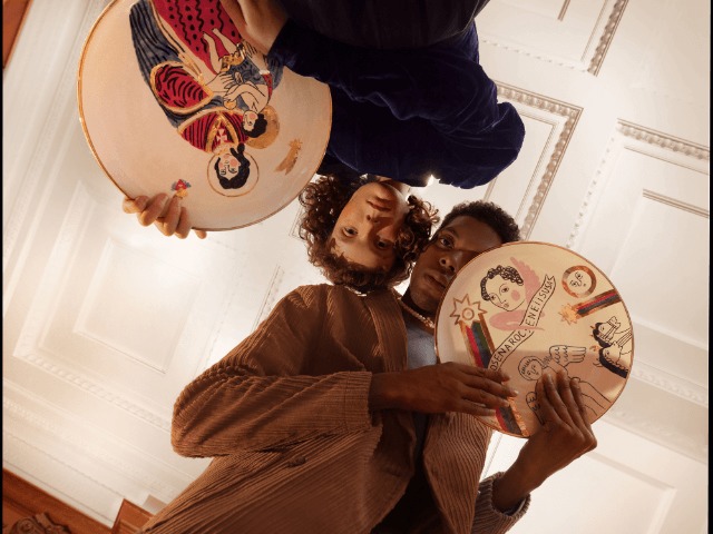 Естетика народних ікон на склі у різдвяній колекції Gunia Project 