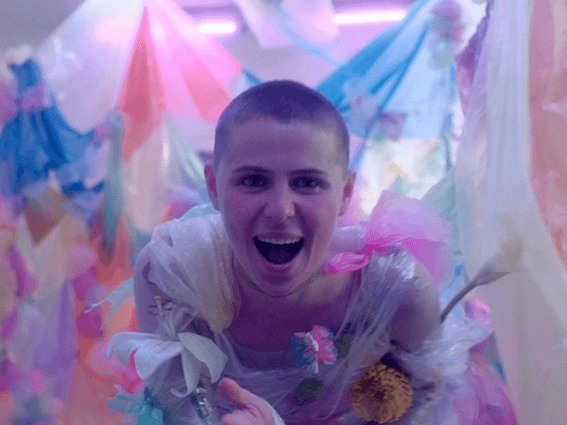 Смотрите: Премьера клипа Стасик "Бой с тенью"