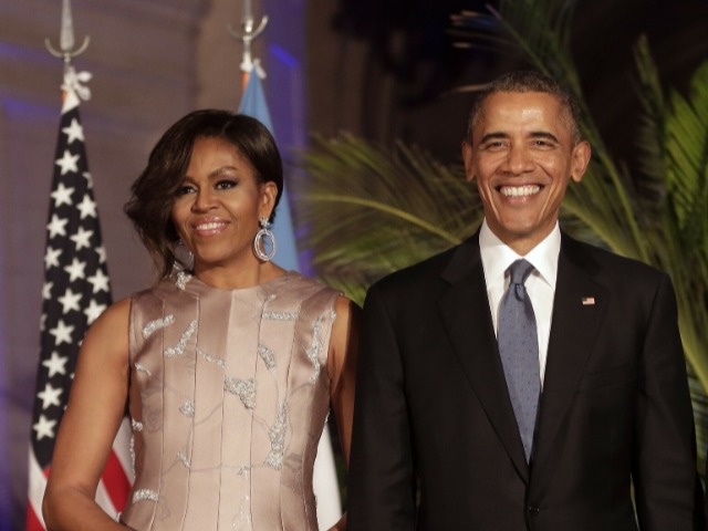 "Як допомогти людям в Україні?": Мішель Обама склала список міжнародних організацій 