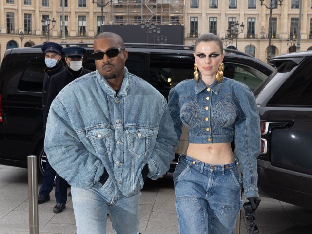 Канье Уэст и Джулия Фокс расстались после обращений рэпера к Ким с просьбами вернуться к нему