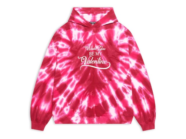 Тай-дай и кастомизированные бестселлеры: Balenciaga выпустили коллекцию ко Дню всех влюбленных