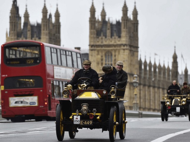 В Великобритании запретят продажу новых дизельных и бензиновых автомобилей к 2035 году