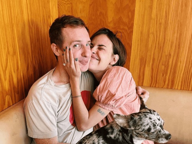 Младшая дочь Деми Мур и Брюса Уиллиса Таллула выходит замуж